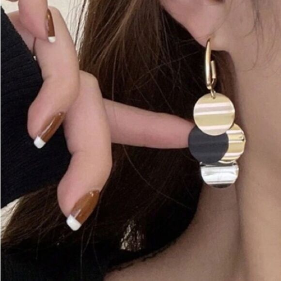 3for$20 m Pin Retro Hong Kong Style Colorblock Circle & Tassel Dangle - Picture 3 of 5